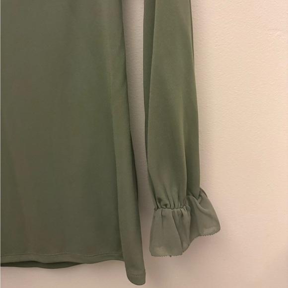 WHBM Halter Ruffle Detail Top - Picture 6 of 10